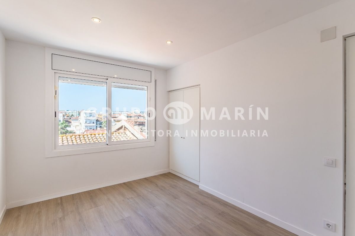 Piso reformado y muy luminoso en el centro de Malgrat de Mar - Foto 17