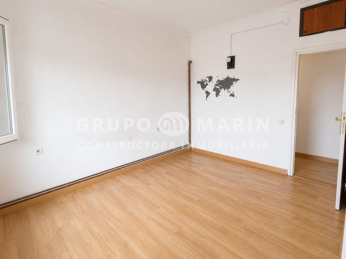 GRUPO MARIN presenta FANTASTICO Ático de 130m² en Badalona - Foto 20