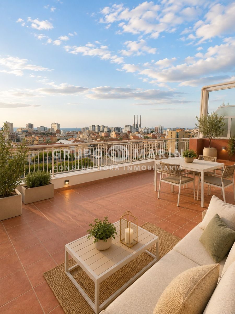 GRUPO MARIN presenta FANTASTICO Ático de 130m² en Badalona - Foto 3