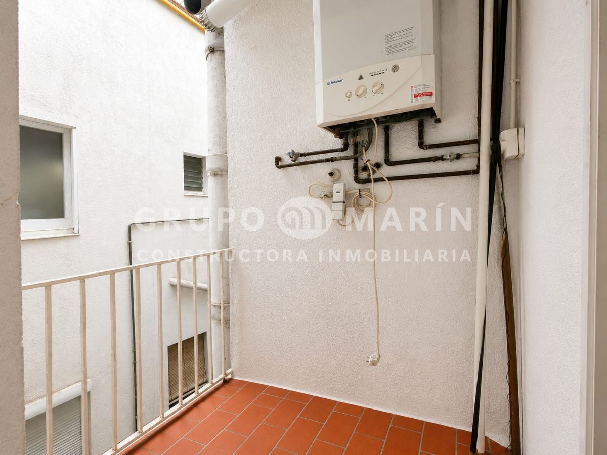 GRUPO MARIN presenta FANTASTICO Ático de 130m² en Badalona - Foto 38
