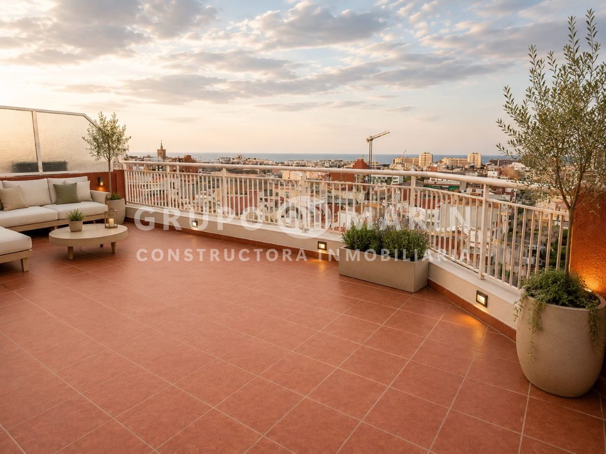 GRUPO MARIN presenta FANTASTICO Ático de 130m² en Badalona - Foto 5
