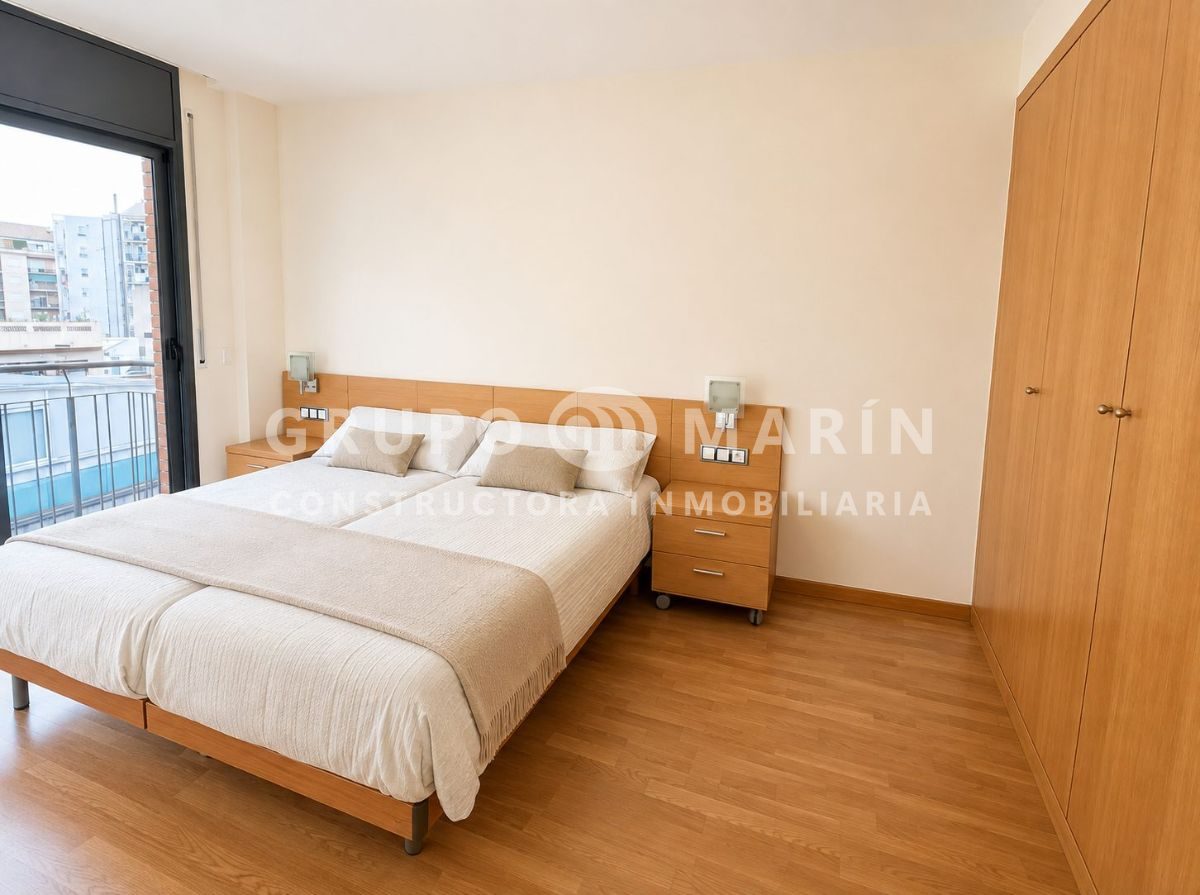 GRUPO MARIN PRESENTA Piso en Sants con balcón y plaza de aparcamiento – A 5 minutos del Spotify Camp Nou - Foto 12