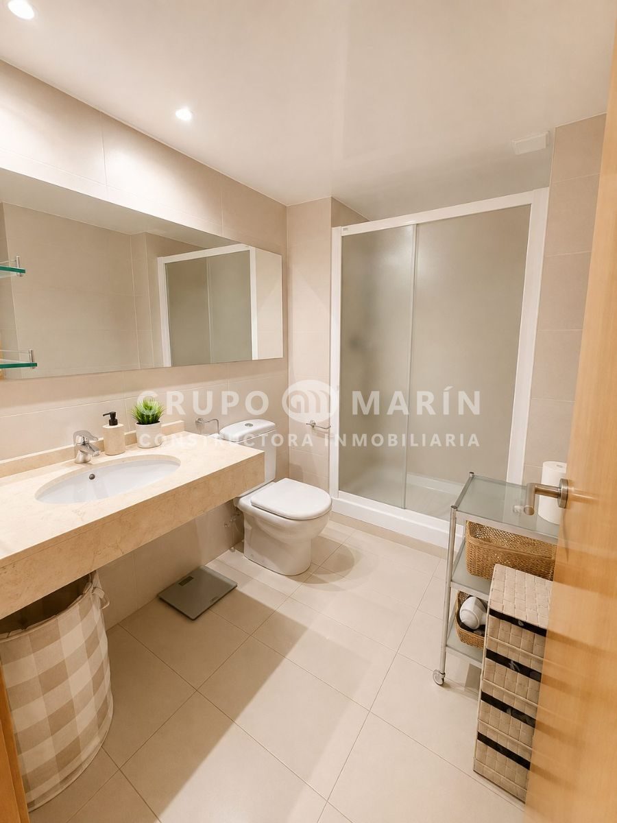 GRUPO MARIN PRESENTA Piso en Sants con balcón y plaza de aparcamiento – A 5 minutos del Spotify Camp Nou - Foto 14