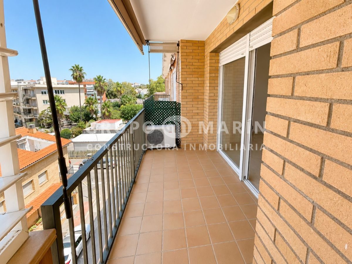 Ático de 160m² con gran terraza en Malgrat de Mar - Foto 9