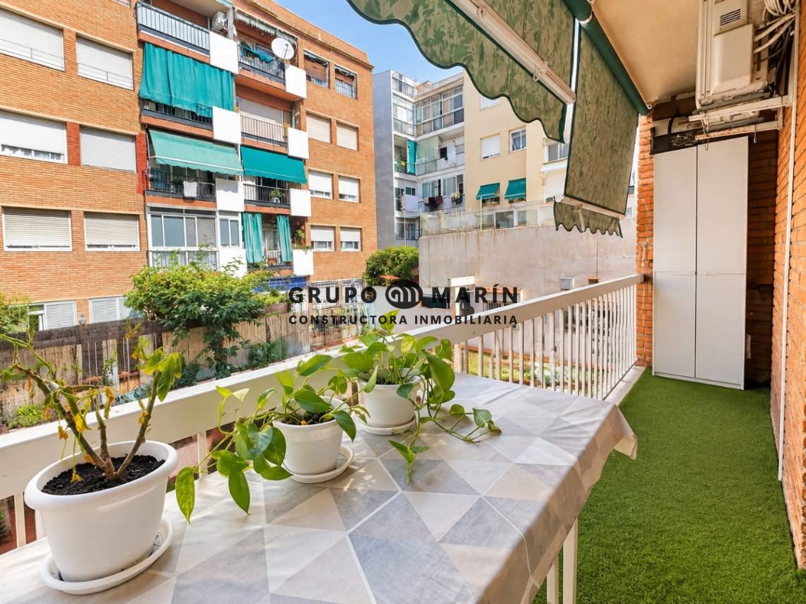 Piso en Venta en la Calle Enric Granados - Foto 6