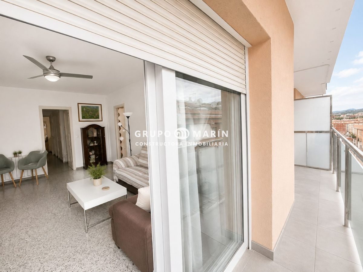 AMPLIO PISO DE 111 m² CON GRAN BALCÓN EN ELS PAVOS – BLANES - Foto 4