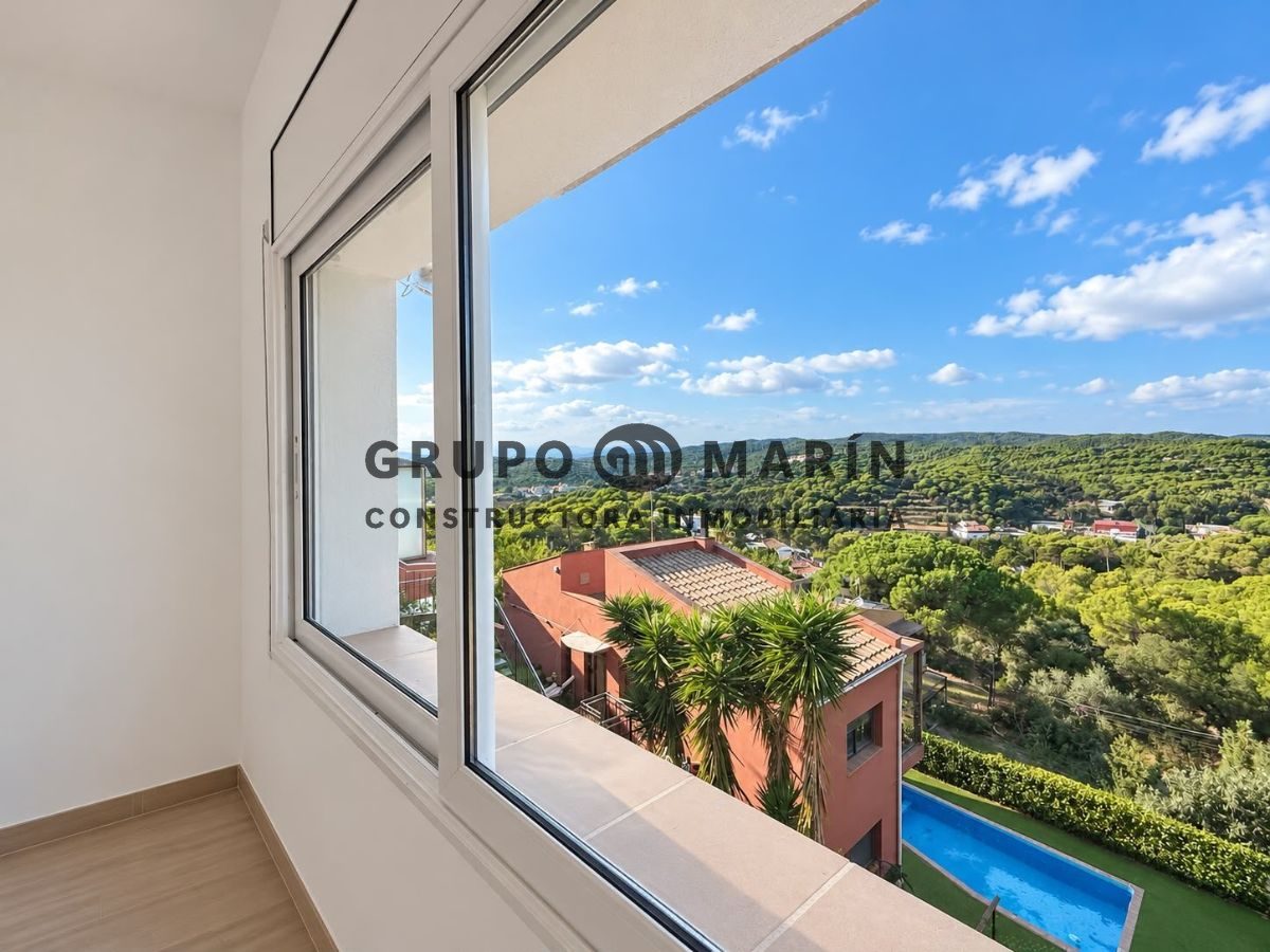 Espectacular casa reformada con piscina, jardín y vistas panorámicas en Santa Cristina - Foto 33