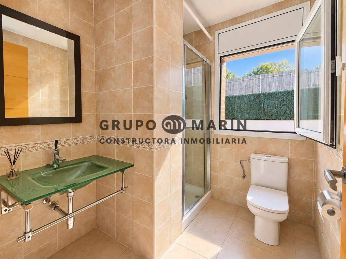 Espectacular casa reformada con piscina, jardín y vistas panorámicas en Santa Cristina - Foto 34
