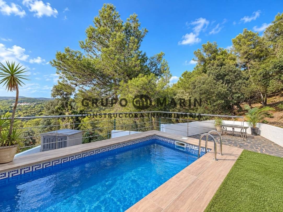 Espectacular casa reformada con piscina, jardín y vistas panorámicas en Santa Cristina - Foto 4
