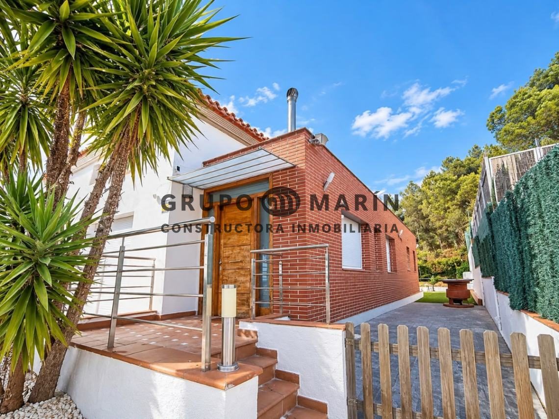 Espectacular casa reformada con piscina, jardín y vistas panorámicas en Santa Cristina - Foto 48