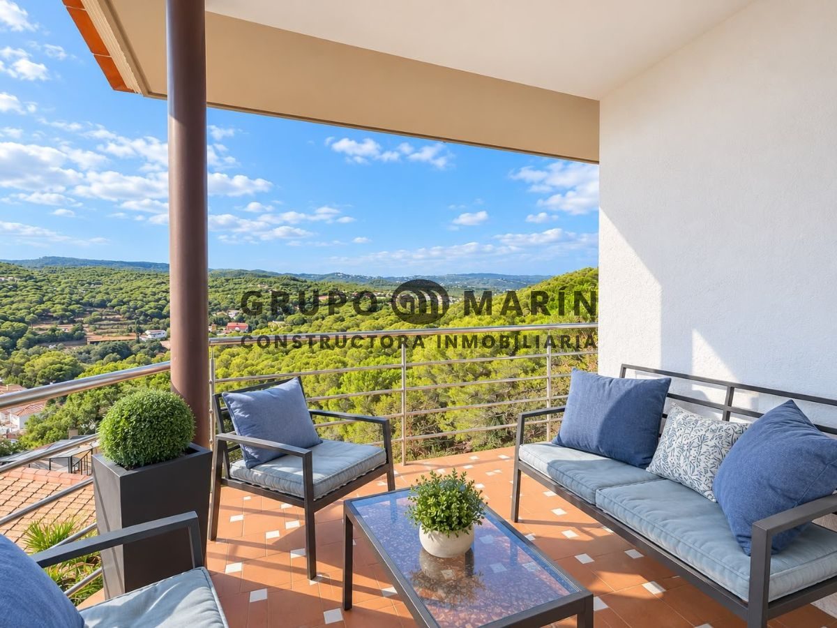 Espectacular casa reformada con piscina, jardín y vistas panorámicas en Santa Cristina - Foto 5
