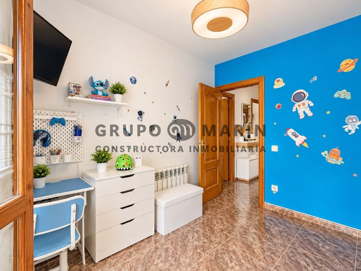 Piso luminoso con gran terraza privada y vistas al mar en Palafolls - Foto 19