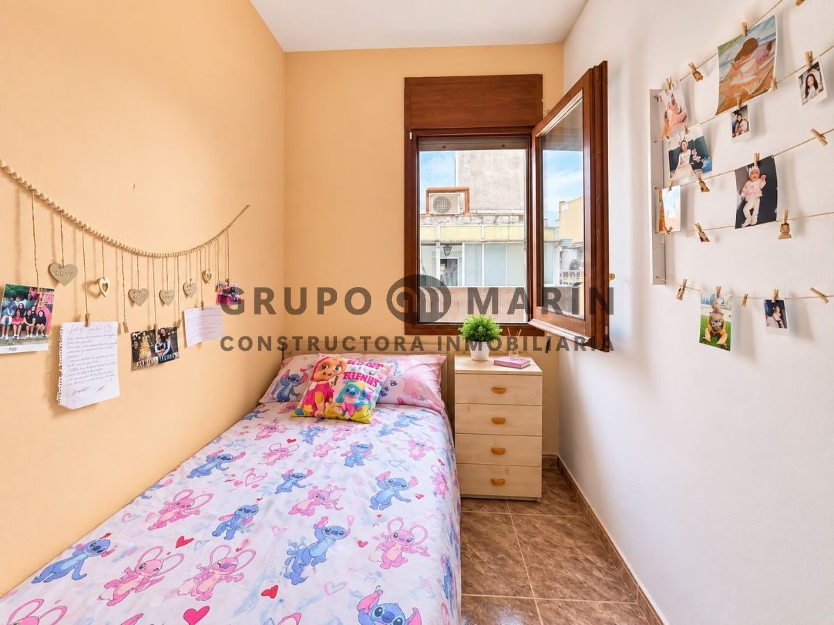 Piso luminoso con gran terraza privada y vistas al mar en Palafolls - Foto 23