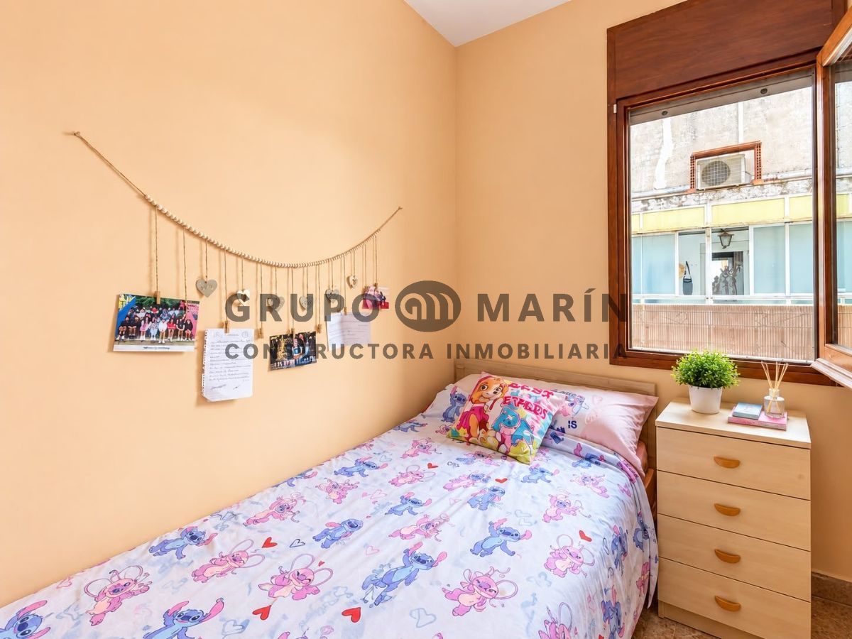 Piso luminoso con gran terraza privada y vistas al mar en Palafolls - Foto 24