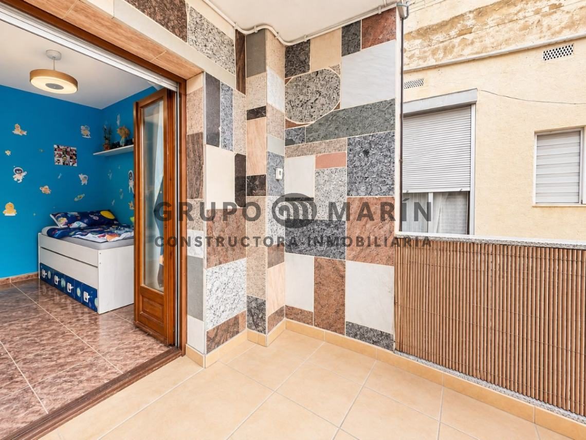 Piso luminoso con gran terraza privada y vistas al mar en Palafolls - Foto 29
