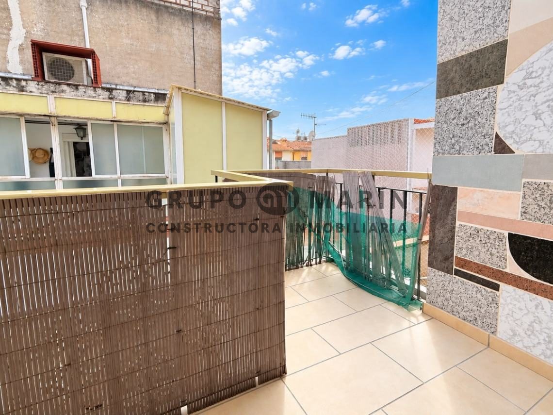 Piso luminoso con gran terraza privada y vistas al mar en Palafolls - Foto 32