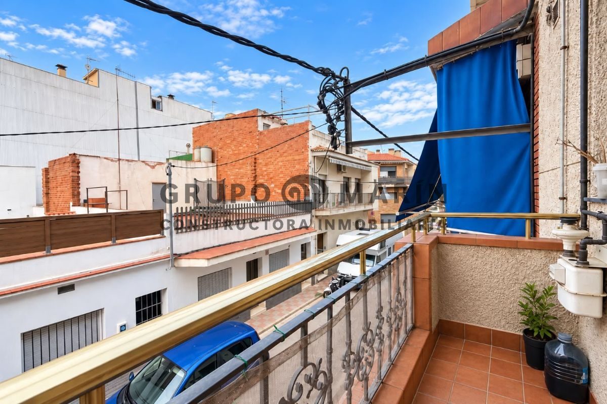 Piso luminoso con gran terraza privada y vistas al mar en Palafolls - Foto 34