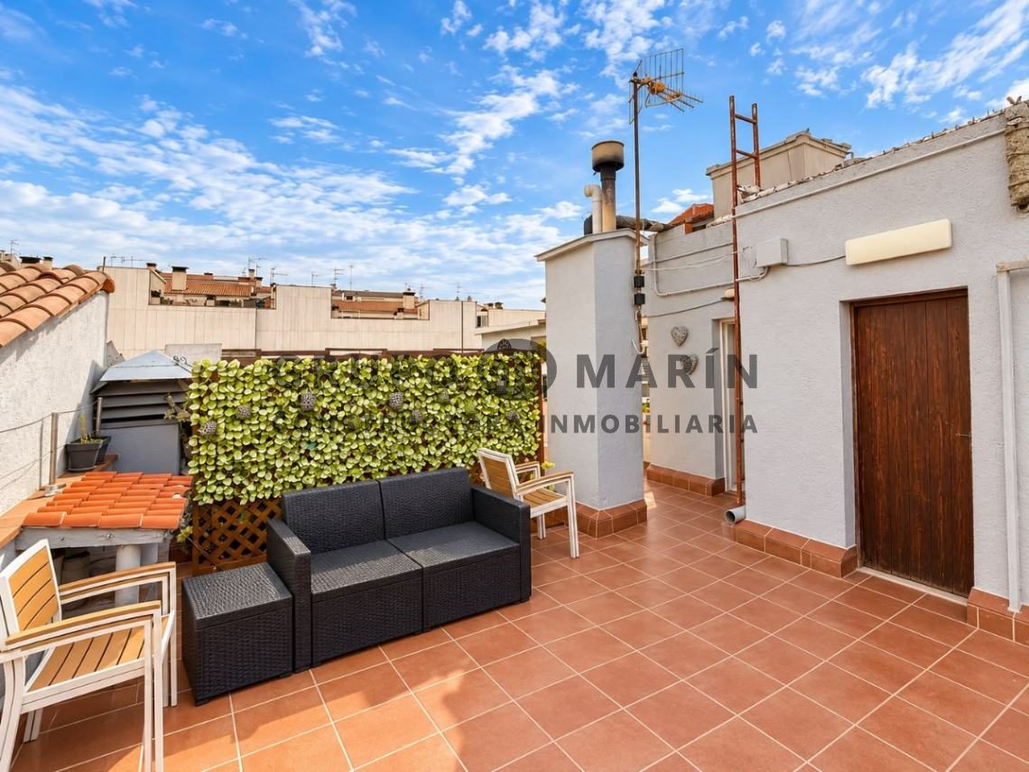Piso luminoso con gran terraza privada y vistas al mar en Palafolls - Foto 37