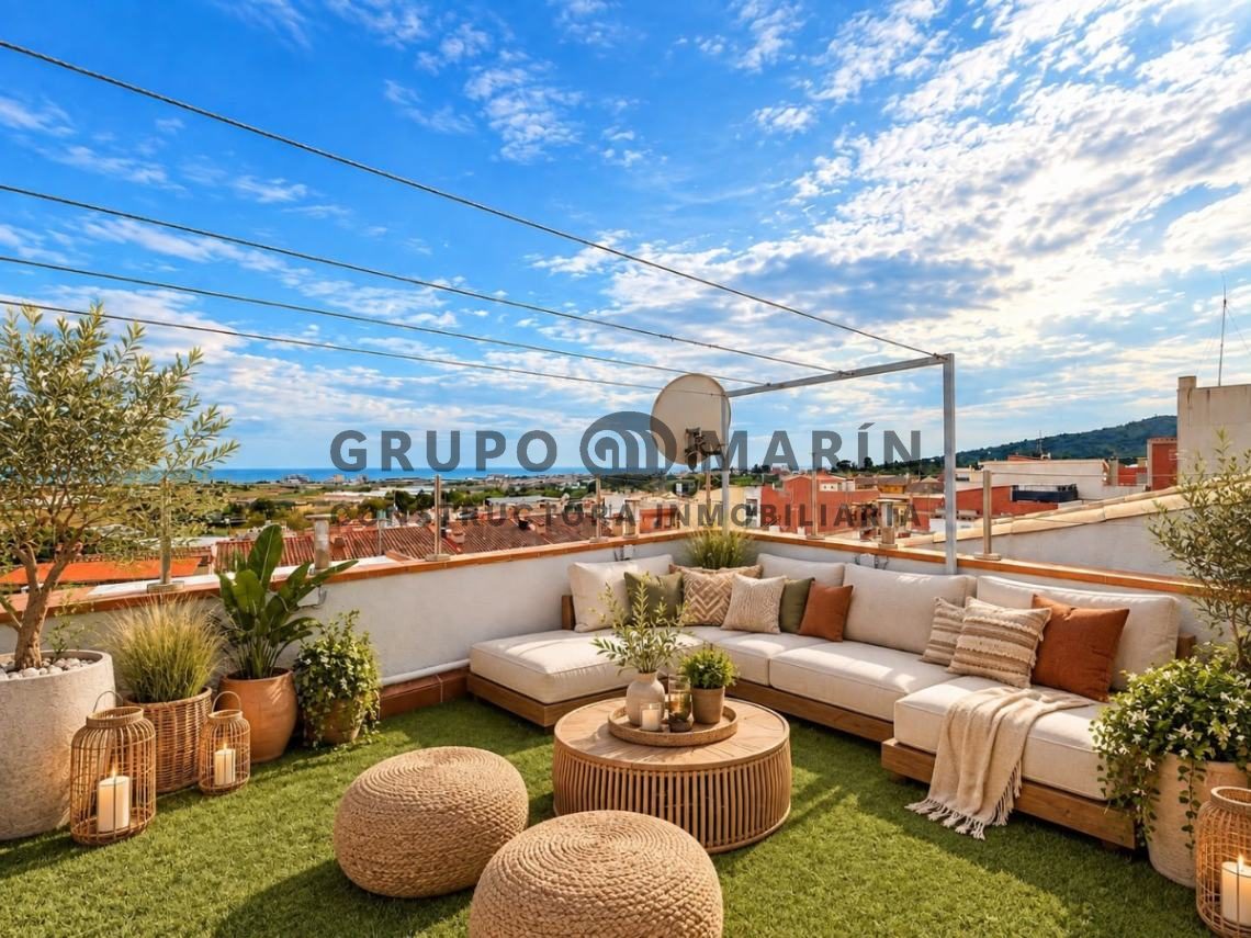 Piso luminoso con gran terraza privada y vistas al mar en Palafolls - Foto 39