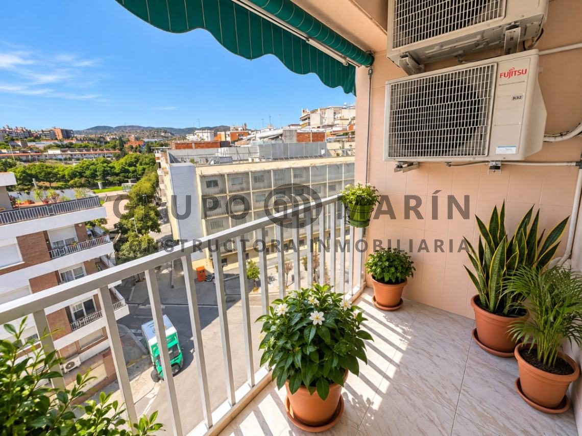 GRUPO MARIN presenta EN EXCLUSIVA vivienda - Piso completamente reformado de 76m2 - Foto 1