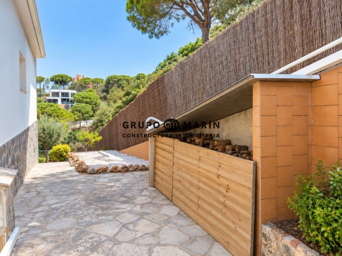 CASA EN VENTA EN ELS PINARS, LLORET DE MAR – VISTAS AL MAR Y A LA MONTAÑA - Foto 20