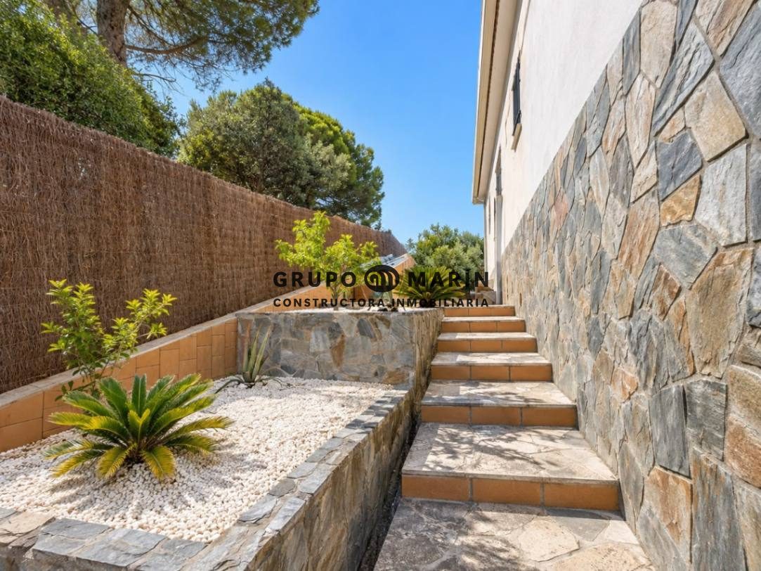 CASA EN VENTA EN ELS PINARS, LLORET DE MAR – VISTAS AL MAR Y A LA MONTAÑA - Foto 21