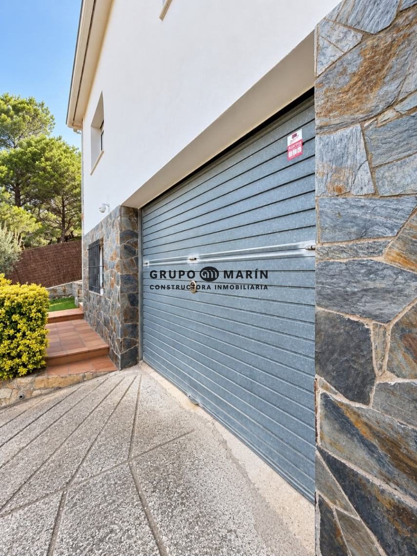 CASA EN VENTA EN ELS PINARS, LLORET DE MAR – VISTAS AL MAR Y A LA MONTAÑA - Foto 26