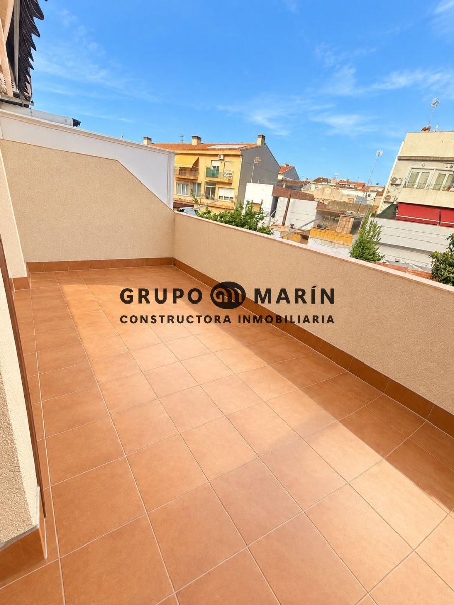 Piso con gran terraza, 3 habitaciones, parking y trastero en Palafolls - Foto 2
