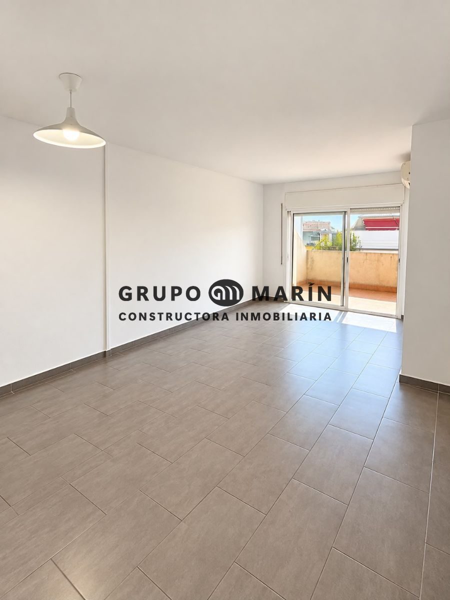 Piso con gran terraza, 3 habitaciones, parking y trastero en Palafolls - Foto 3
