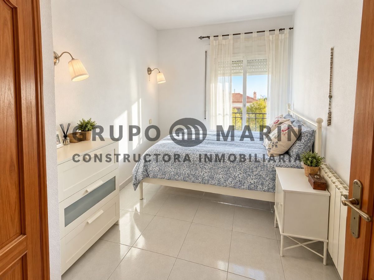 Casa de 4 habitaciones, 3 baños; distribuida en 3 plantas. - Foto 10