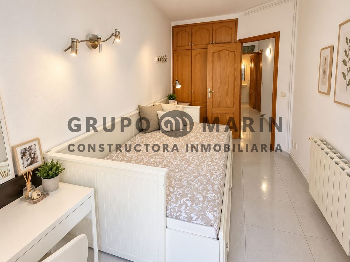 Casa de 4 habitaciones, 3 baños; distribuida en 3 plantas. - Foto 18