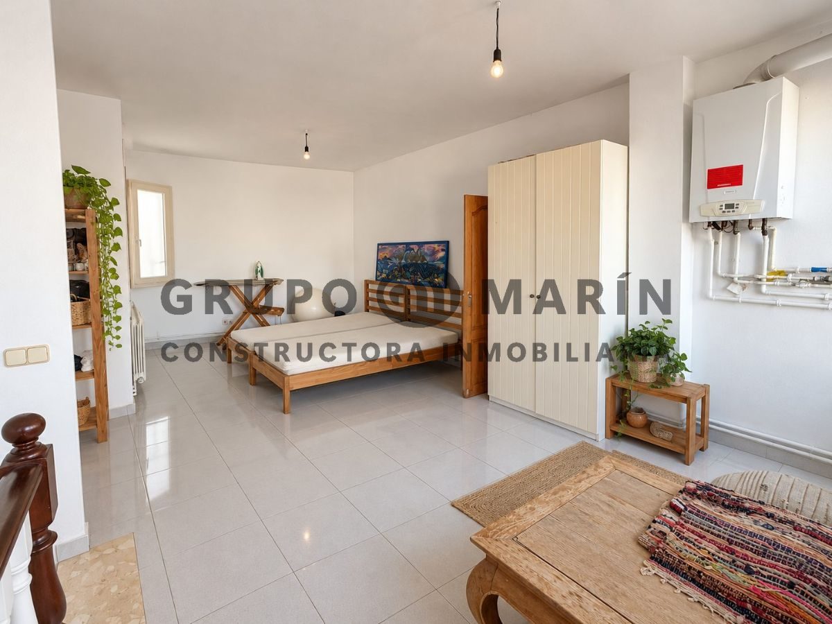 Casa de 4 habitaciones, 3 baños; distribuida en 3 plantas. - Foto 22