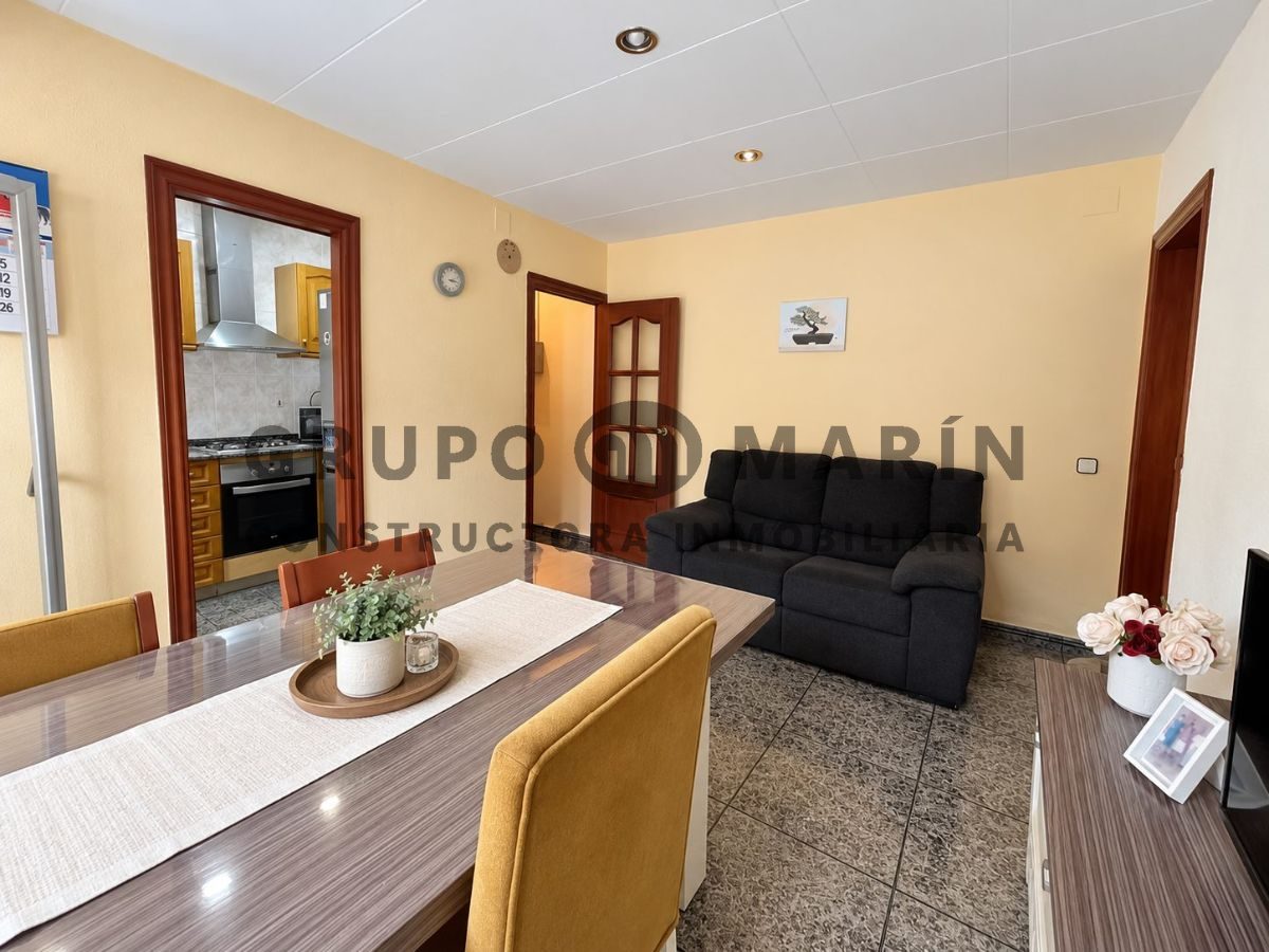 ÁTICO DE 3 HABITACIONES EN MONTGAT – LISTO PARA ENTRAR A VIVIR - Foto 1