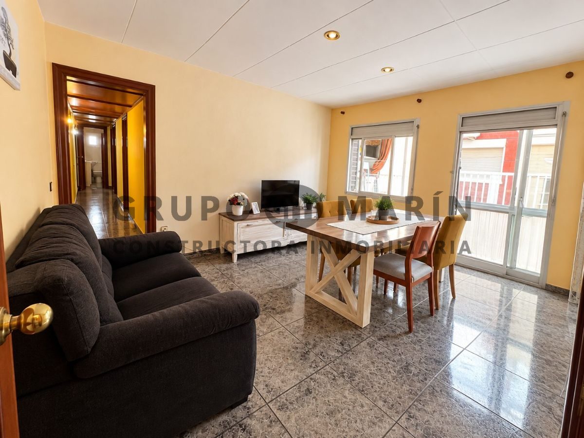 ÁTICO DE 3 HABITACIONES EN MONTGAT – LISTO PARA ENTRAR A VIVIR - Foto 11