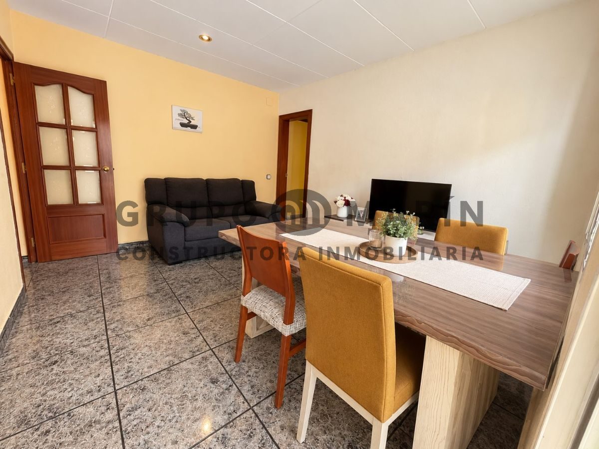 ÁTICO DE 3 HABITACIONES EN MONTGAT – LISTO PARA ENTRAR A VIVIR - Foto 14