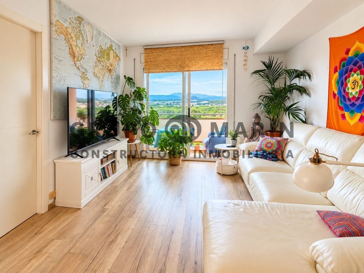Piso de 91m2 con dos habitaciones dobles y un baño, con vistas a la montaña y a pocos minutos de la playa, en Blanes - Foto 5