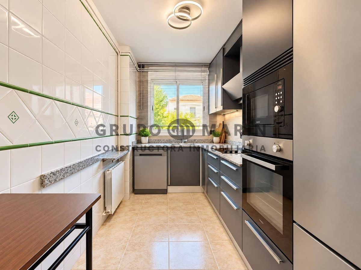 ¡Espectacular piso reformado en Palafolls! - Foto 11