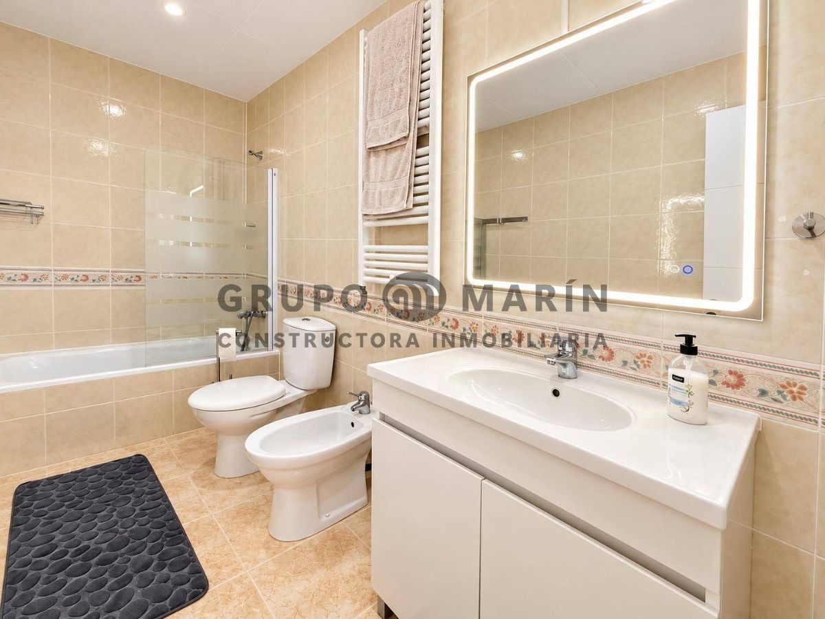 ¡Espectacular piso reformado en Palafolls! - Foto 18