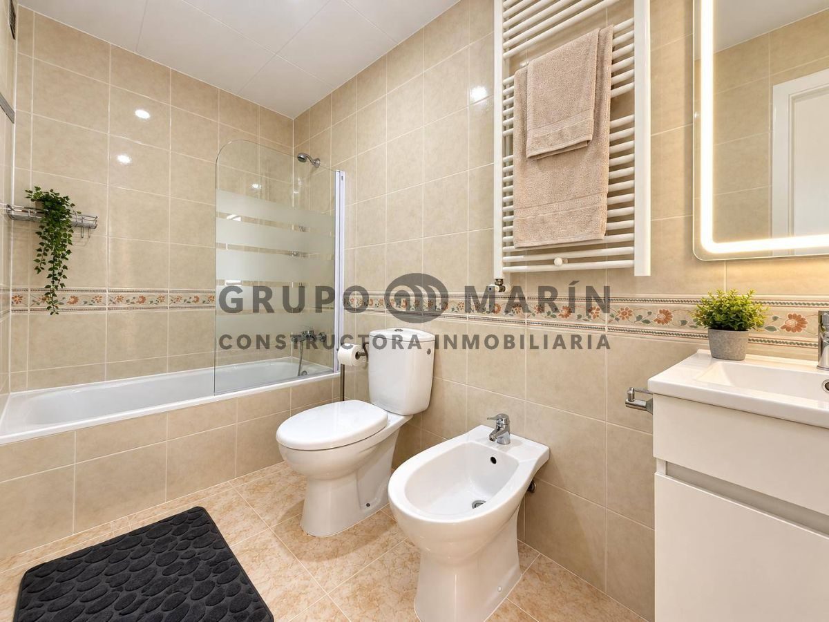 ¡Espectacular piso reformado en Palafolls! - Foto 20