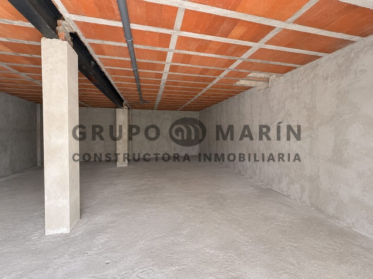 Local de 230m2 situado en Plaça de Càceres, Blanes, ideal para desarrollar cualquier tipo de actividad comercial o profesional. - Foto 10