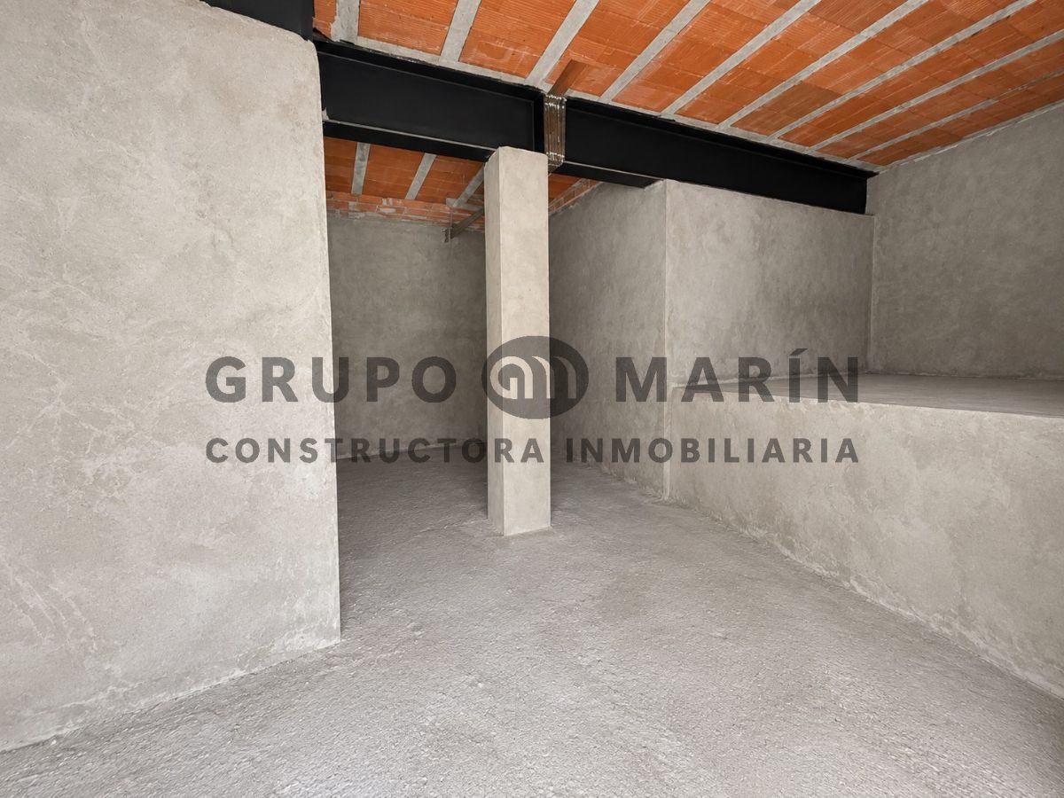 Local de 230m2 situado en Plaça de Càceres, Blanes, ideal para desarrollar cualquier tipo de actividad comercial o profesional. - Foto 11