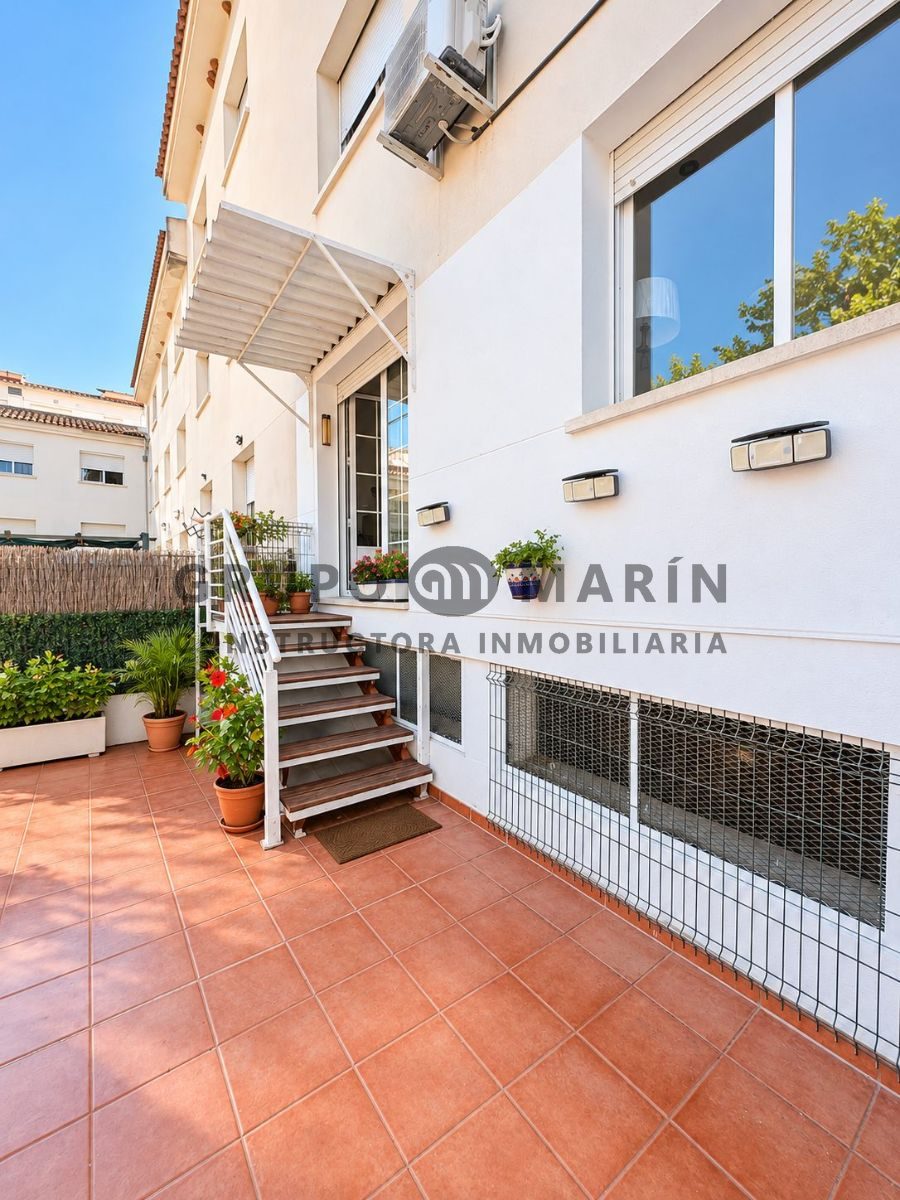 Piso exterior con gran terraza-jardín privada en Cubelles - Foto 20