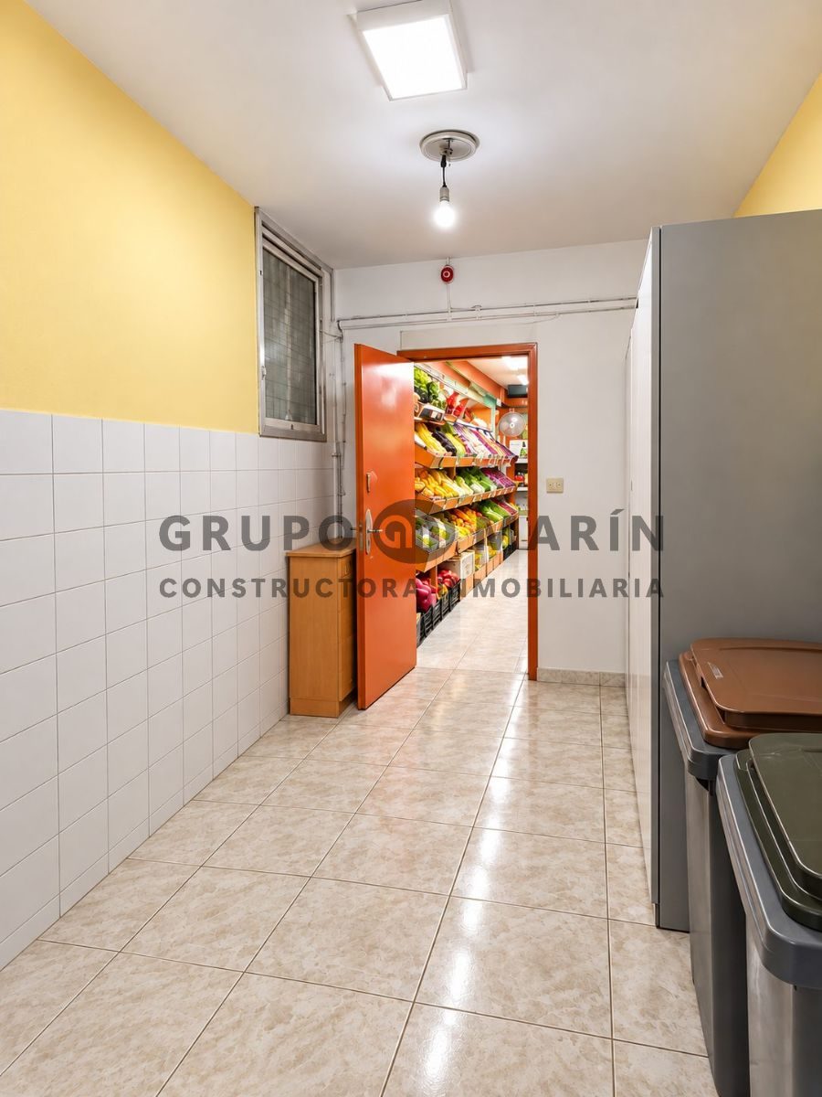 GRUPO MARÍN presenta EXCLUSIVO Local comercial de 95 m², en pleno barrio de El Raval - Foto 4