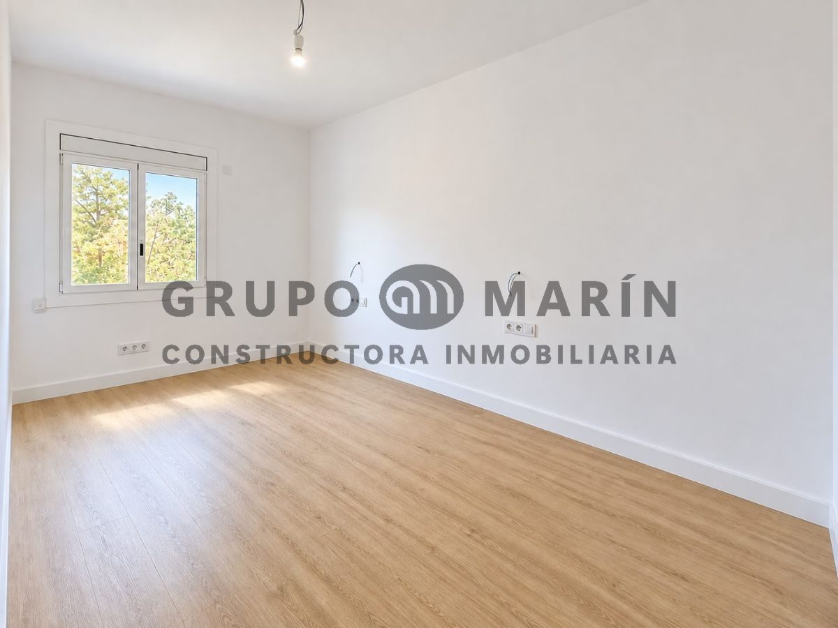 GRUPO MARIN  presenta EXCLUSIVA , vivenda reformada a estrenar con terraza, en el corazón de Poblenou. - Foto 11