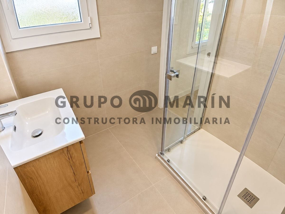 GRUPO MARIN  presenta EXCLUSIVA , vivenda reformada a estrenar con terraza, en el corazón de Poblenou. - Foto 12