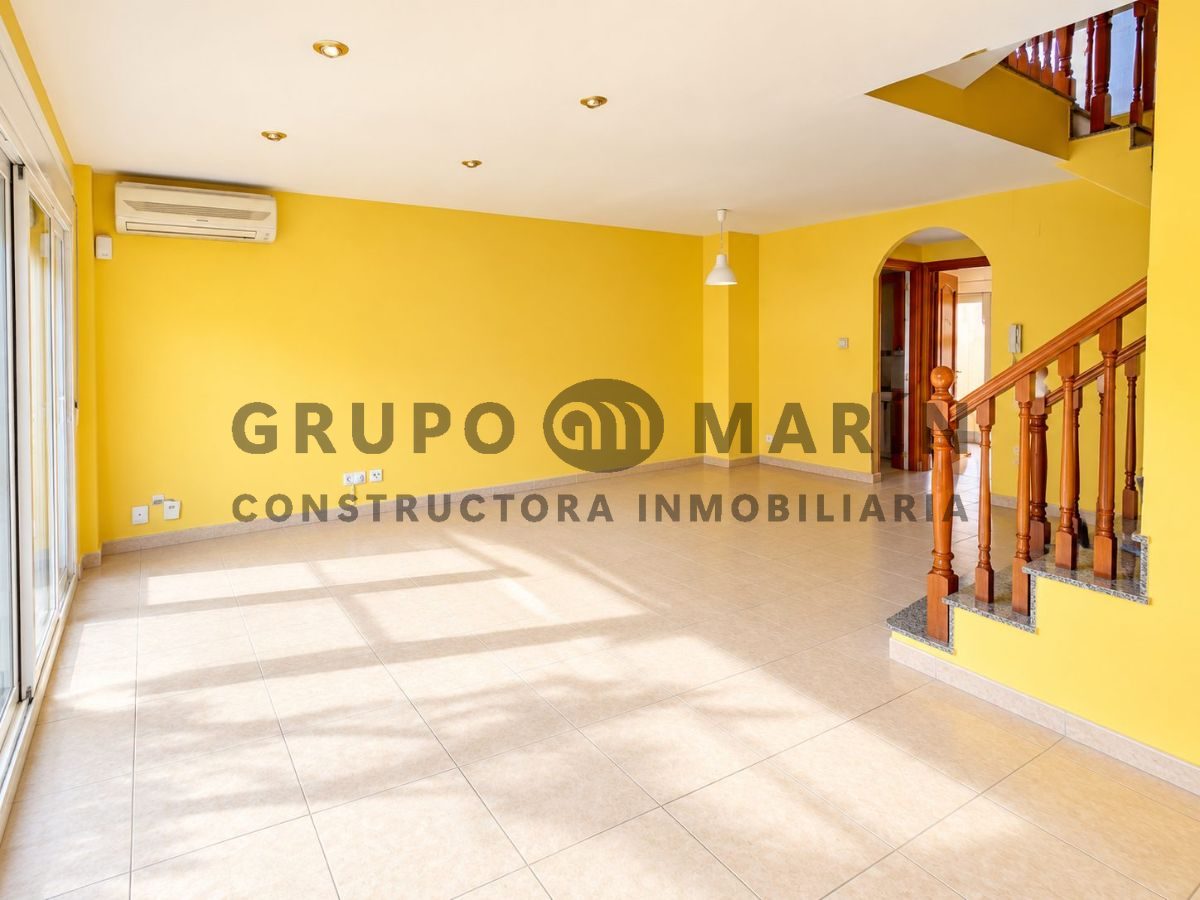 GRUPO MARIN presenta esta EXCLUSIVA vivienda - casa unifamiliar situada en el Eixample de Mataró - Foto 1