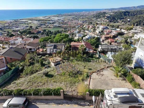 TERRENO URBANO DE 918 M² CON VISTAS EN SANTA SUSANNA – IDEAL PARA VIVIENDA O INVERSIÓN - Foto 11