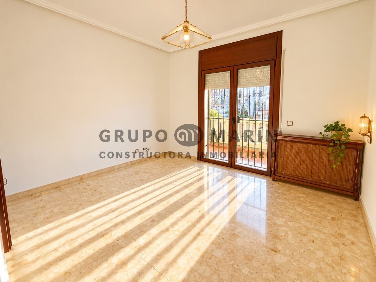 ESPECTACULAR CASA ADOSADA EN EL CENTRO DE CALDES D’ESTRAC · VISTAS AL MAR Y A LA MONTAÑA - Foto 18