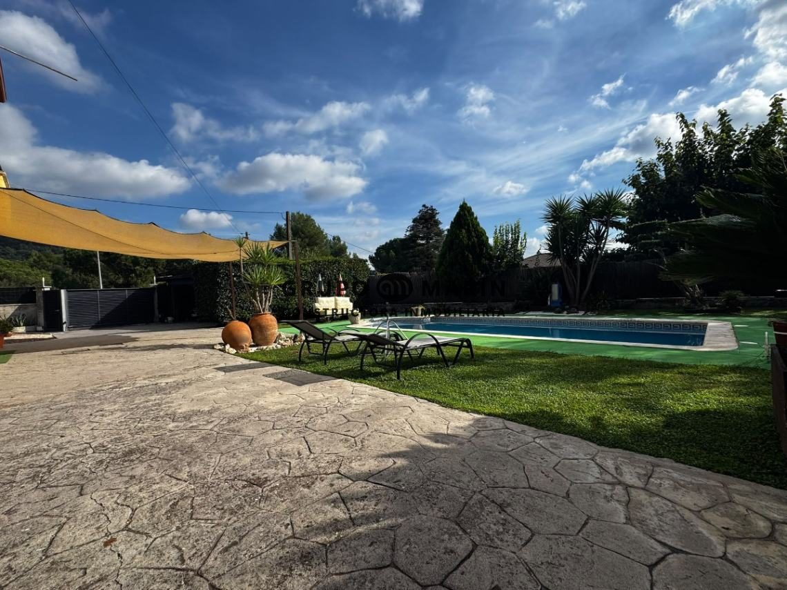 ESPECTACULAR CASA EN ZONA RESIDENCIAL CAN BARRI - Foto 2