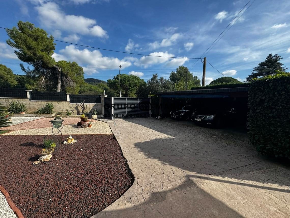 ESPECTACULAR CASA EN ZONA RESIDENCIAL CAN BARRI - Foto 6